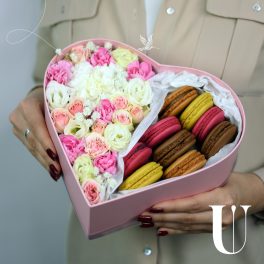 Kwiaty w pudełku na kapelusze „Love Me Box”