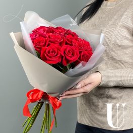 Bukiet „Red Naomi 15 róż o 50CM”