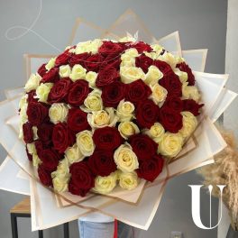 Bukiet „101 czerwona i biała róża Premium”