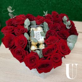 Kwiaty w pudełku „Serce z Ferrero”
